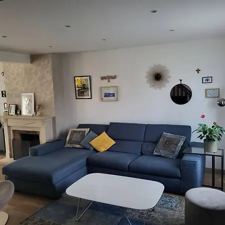 Maison Independante Avec Jardin, Jo 2024 *